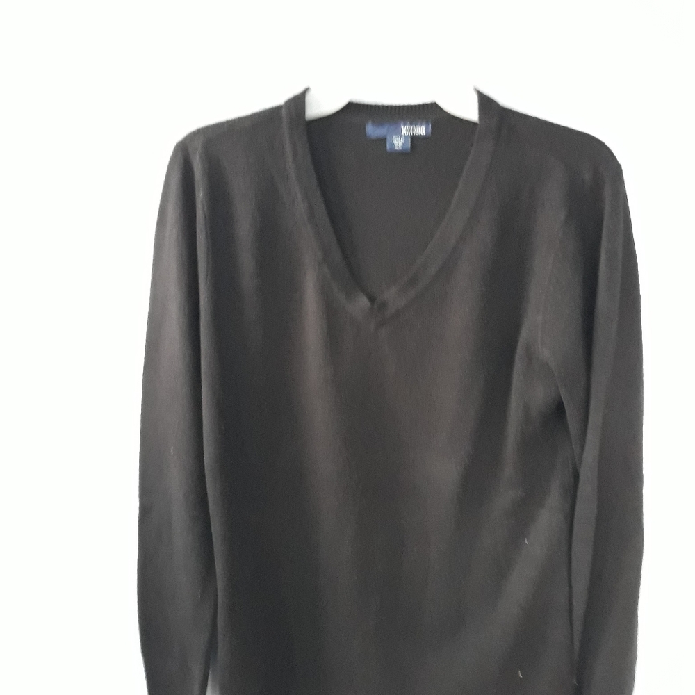 Closet Dump EUC Black Acrylic V-Neck Sweater